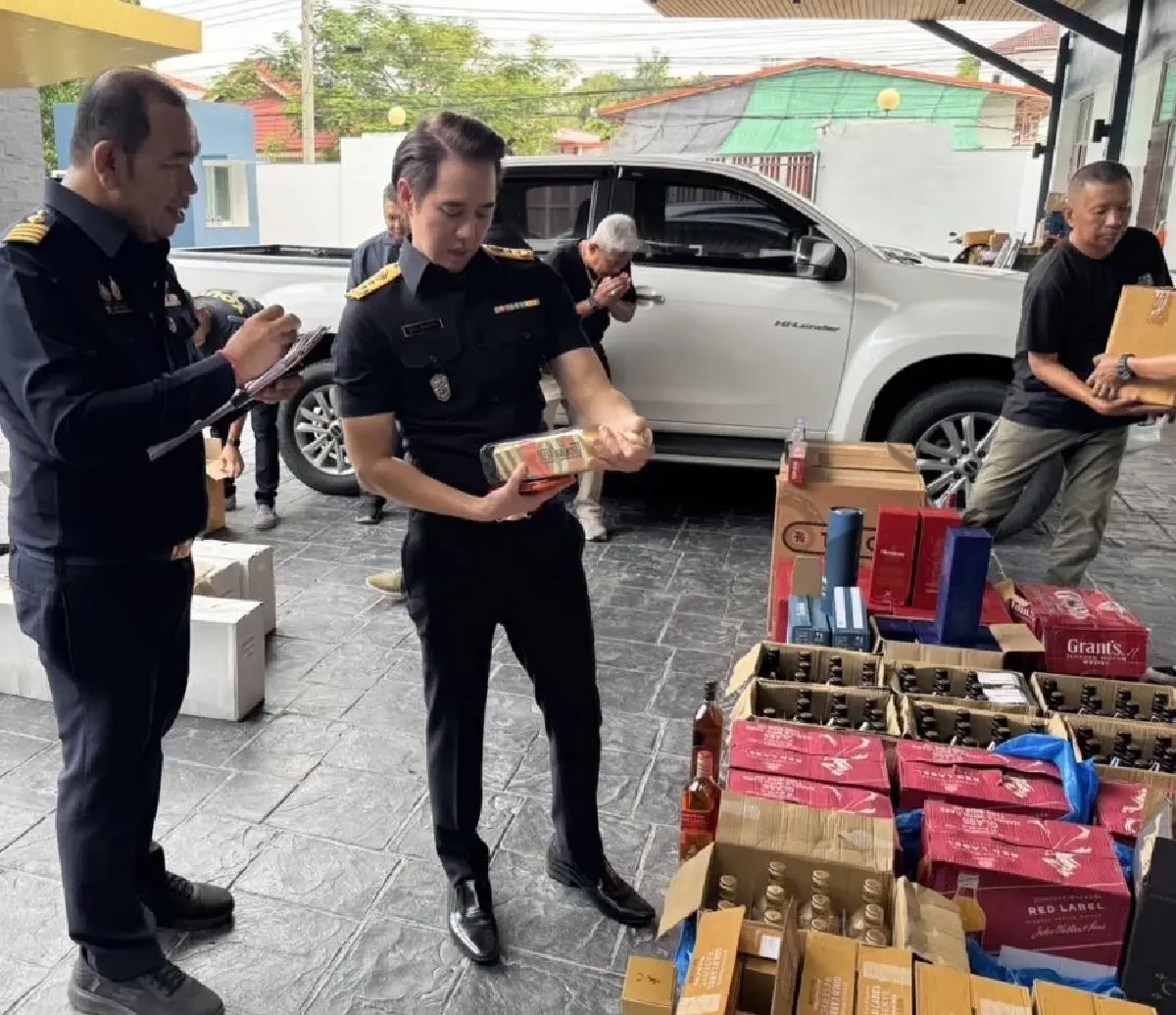 ไวน์ เหล้านอก บุหรี่ หนีภาษีโดนบุก 12 จุด ยึดของกลาง 8,000 รายการ