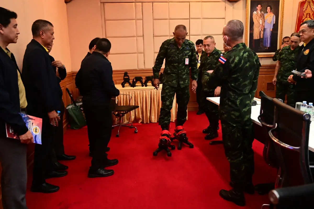 ยลโฉม "รองเท้านิลมังกร" รองเท้าลดแรงทุ่นระเบิด ช่วยทหารลาดตระเวน