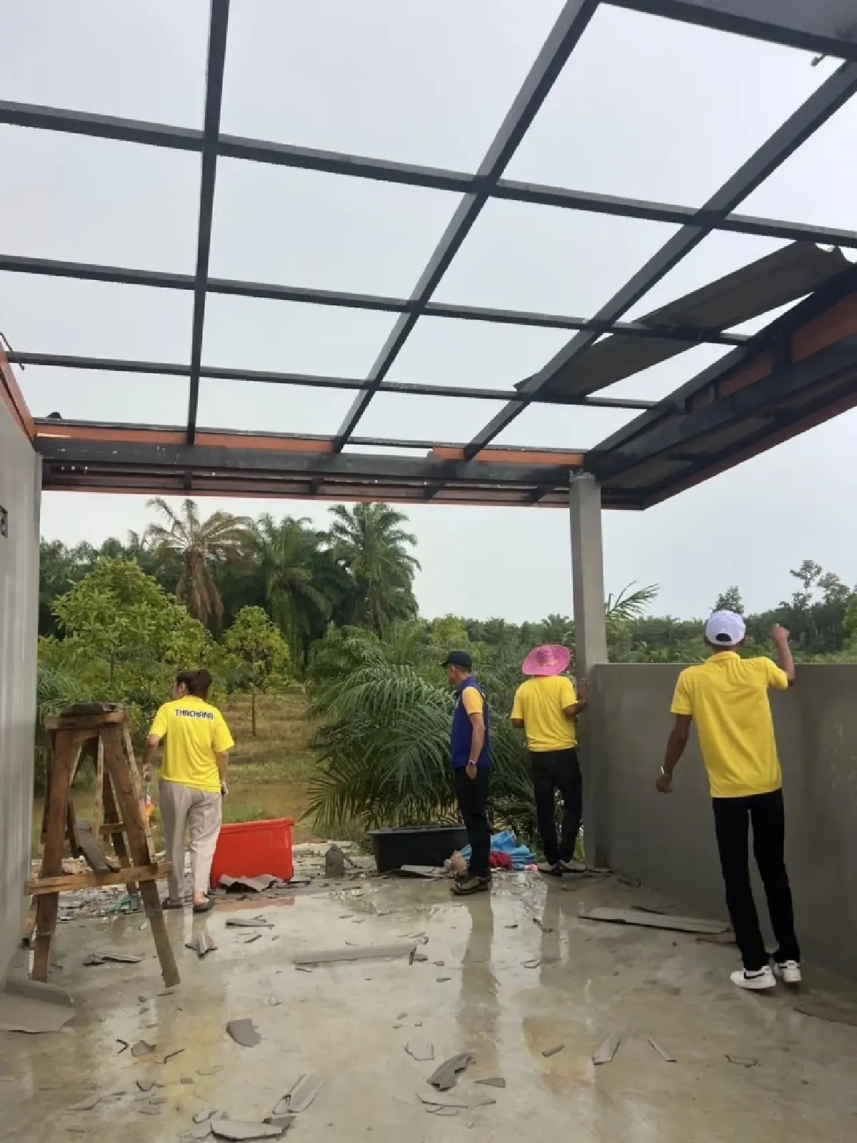 พายุถล่มท่าชนะ กระเบื้องปลิว บ้านพัง โรงเรียนเสียหาย เร่งช่วย