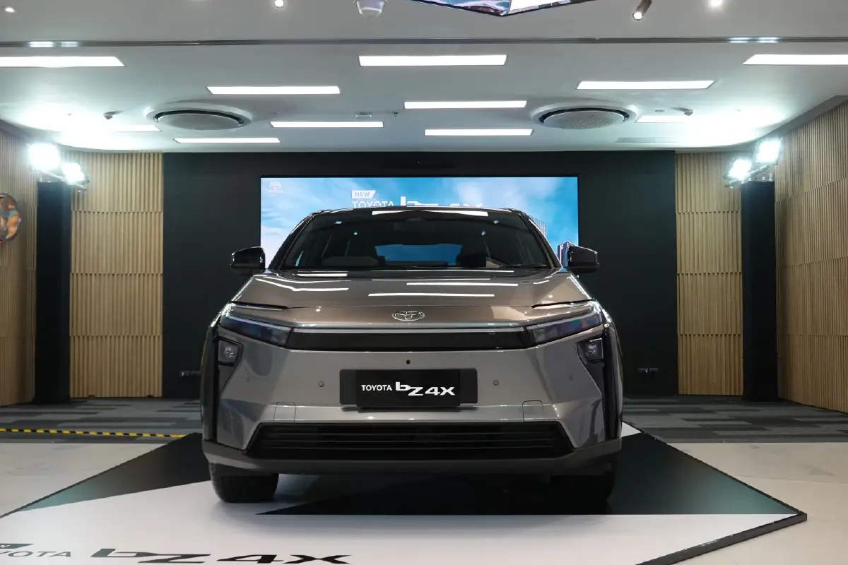 เปิดสเปค โตโยต้า 'bZ4X' อีวี เอสยูวี 2 ตัวเลือก พร้อมส่งมอบ พ.ย.