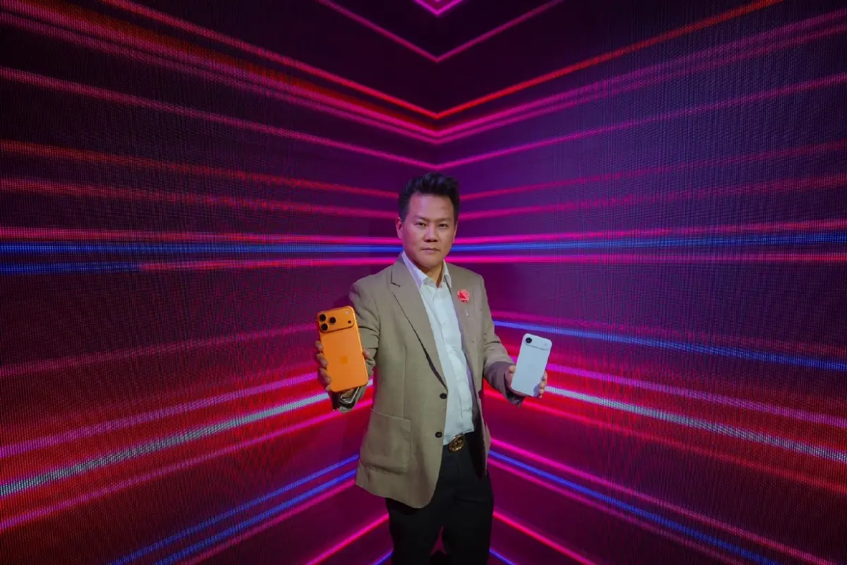 ศึก 2 ค่ายมือถือ เปิดศักราช iPhone 17  ชูโปรแรง 0 บาท - รับประสบการณ์ใหม่