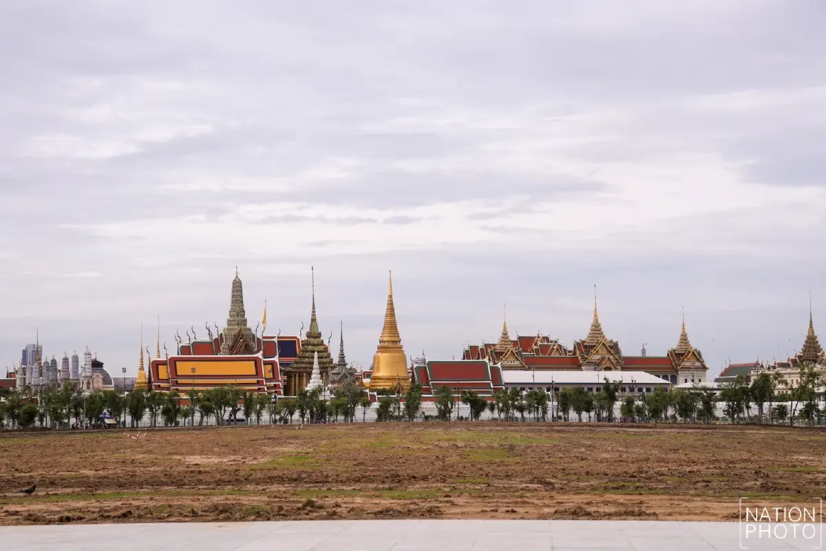 ‘กทม.’ แจง ปรับปรุงสนามหลวงตามแผน ปรับภูมิทัศน์ เพิ่มไฟส่องสว่าง