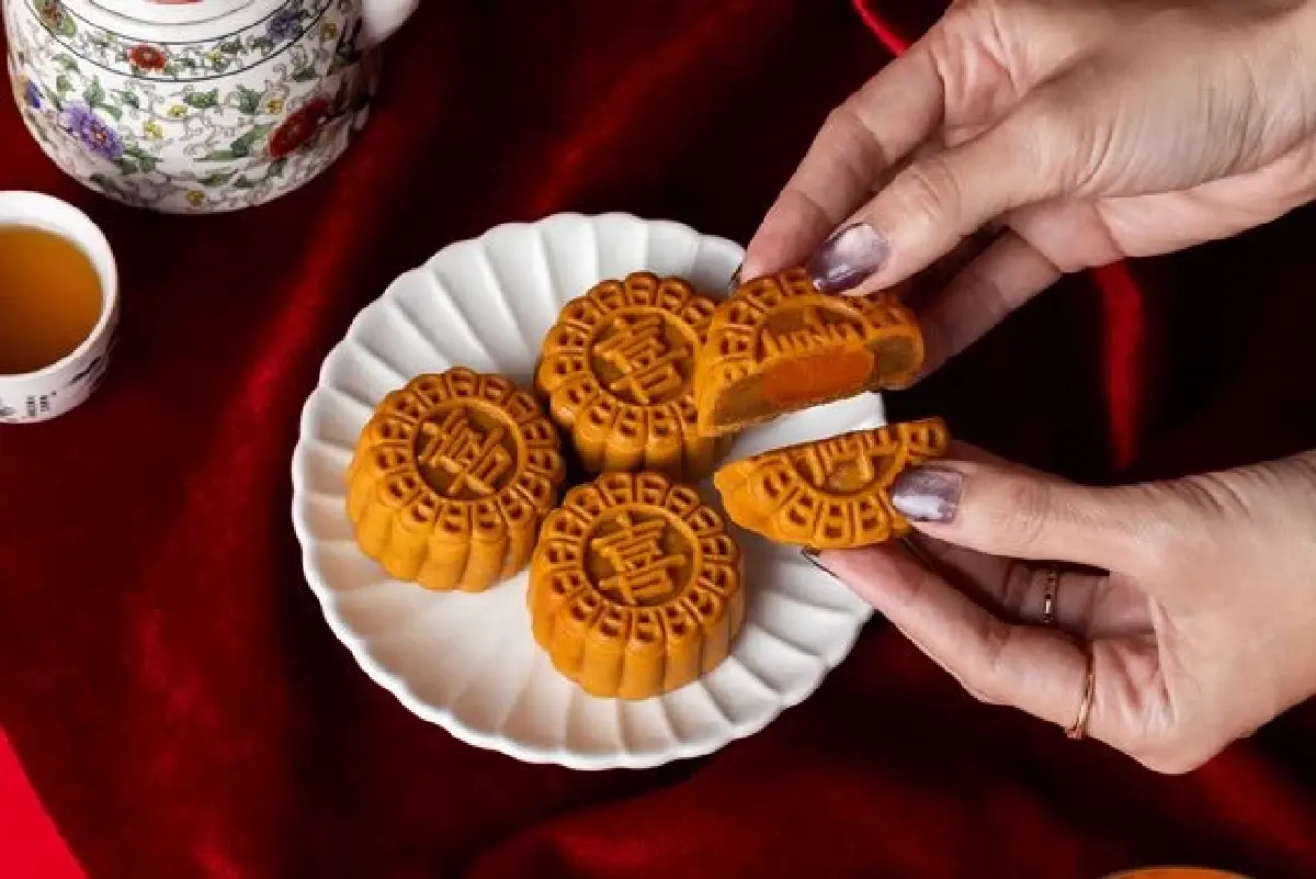 ‘20 แบรนด์’ ขนมไหว้พระจันทร์ 2025 ที่ไหน กล่องสวย ขนมอร่อย