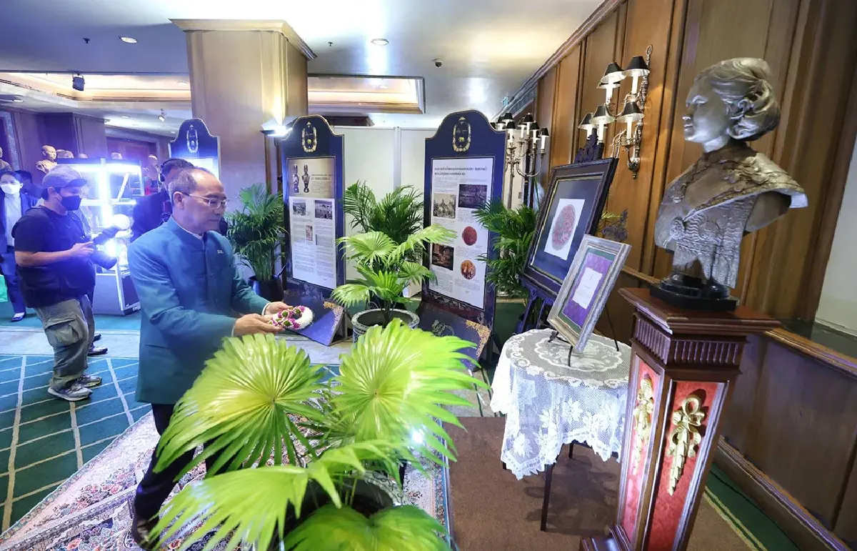 เปิดหนังสือ 'ราชินิกุลบุนนาค' รวมภาพถ่ายและศิลปวัตถุหาชมยาก