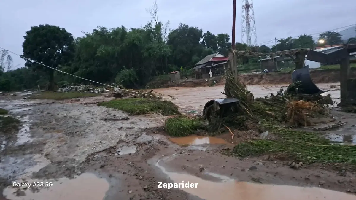 บัวลอย ถล่มเหนือ น้ำท่วมแม่ฮ่องสอน น้ำป่าซัดแม่สะเรียง สะพานขาด