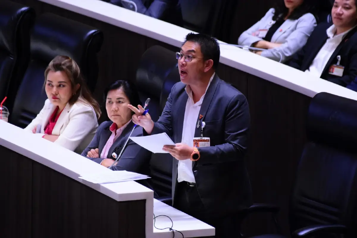 'วิโรจน์' เปิดผังสัมพันธ์ลึก 'ทุนเทา' ฮุบหุ้นบางจาก จี้นายกฯสาง