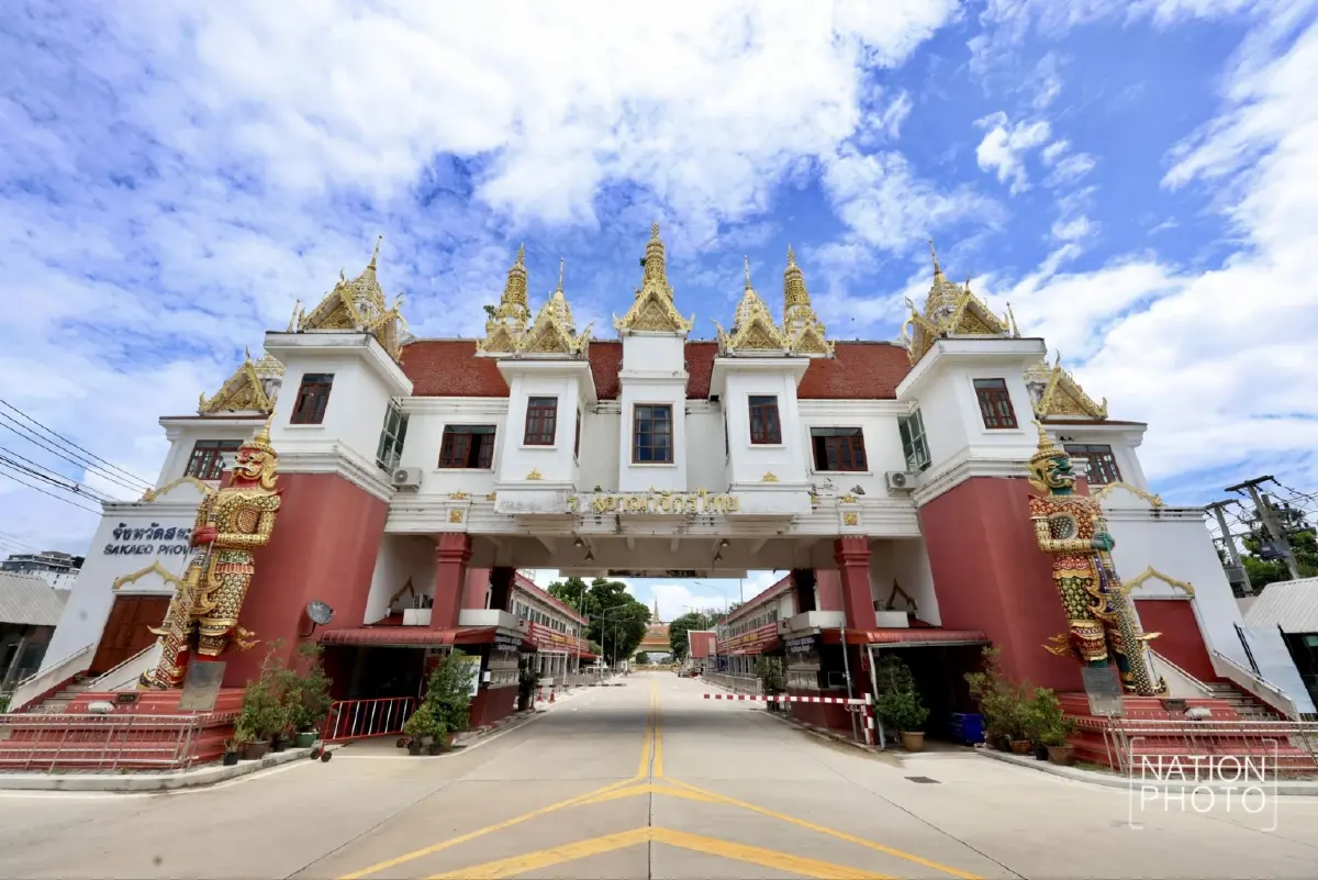 เงียบเหงา! ปิดด่านคลองลึก พบแรงงานชาวกัมพูชา ต่ออายุทำงานในไทย