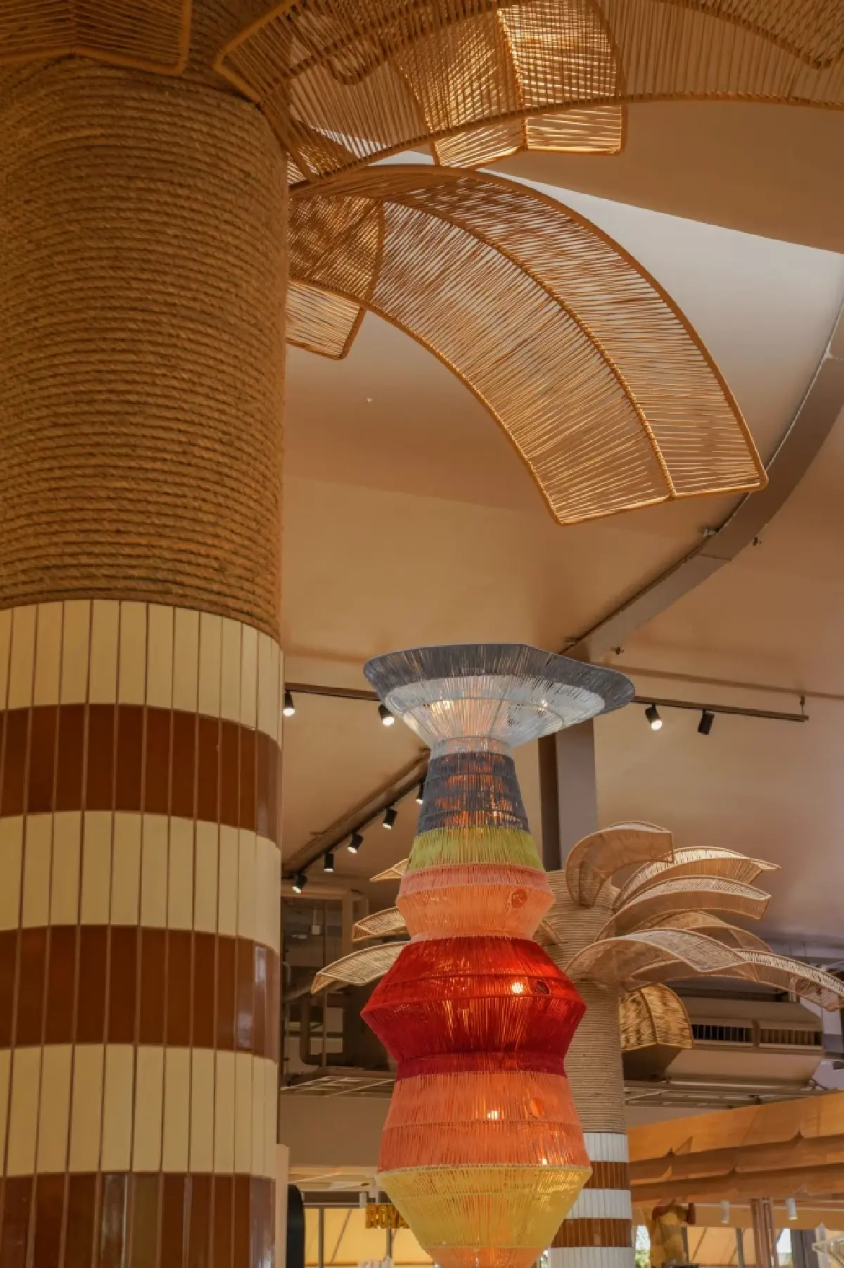 11 เรื่องเล่า ‘เซ็นทรัล กระบี่’ แลนด์มาร์กใหม่แห่งอันดามันที่ต้องไปเช็กอิน