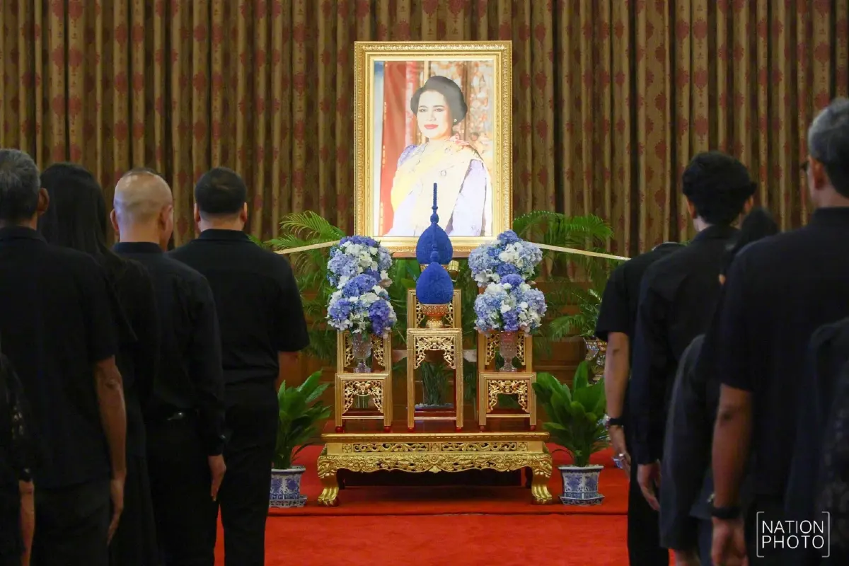 กทม. แนะ การแต่งกายเข้าถวายสักการะพระบรมศพสมเด็จพระพันปีหลวง