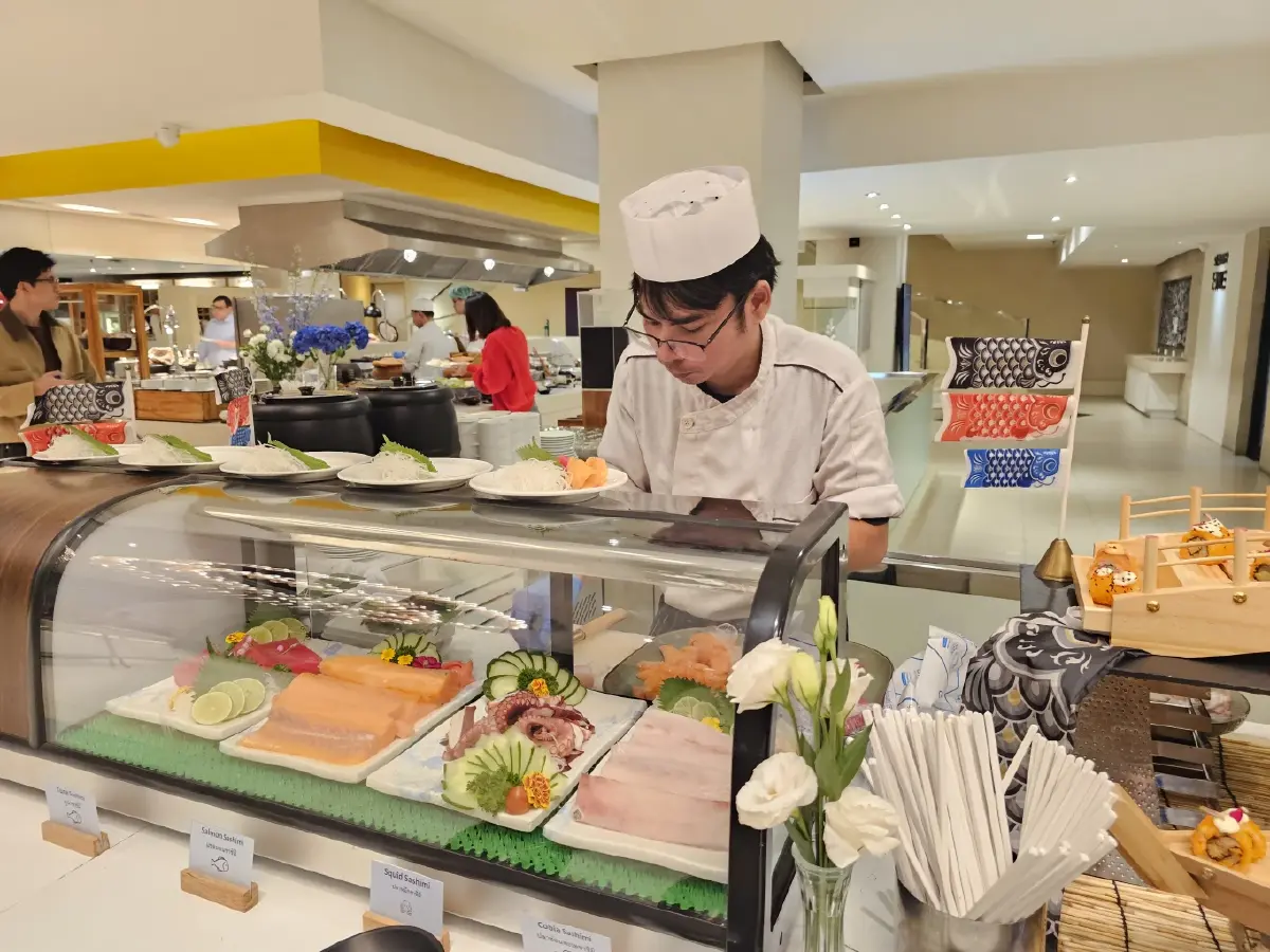 ‘บุฟเฟ่ต์ซีฟู้ด’ Seafood Paradise  วัตถุดิบสดใหม่จากชุมชน