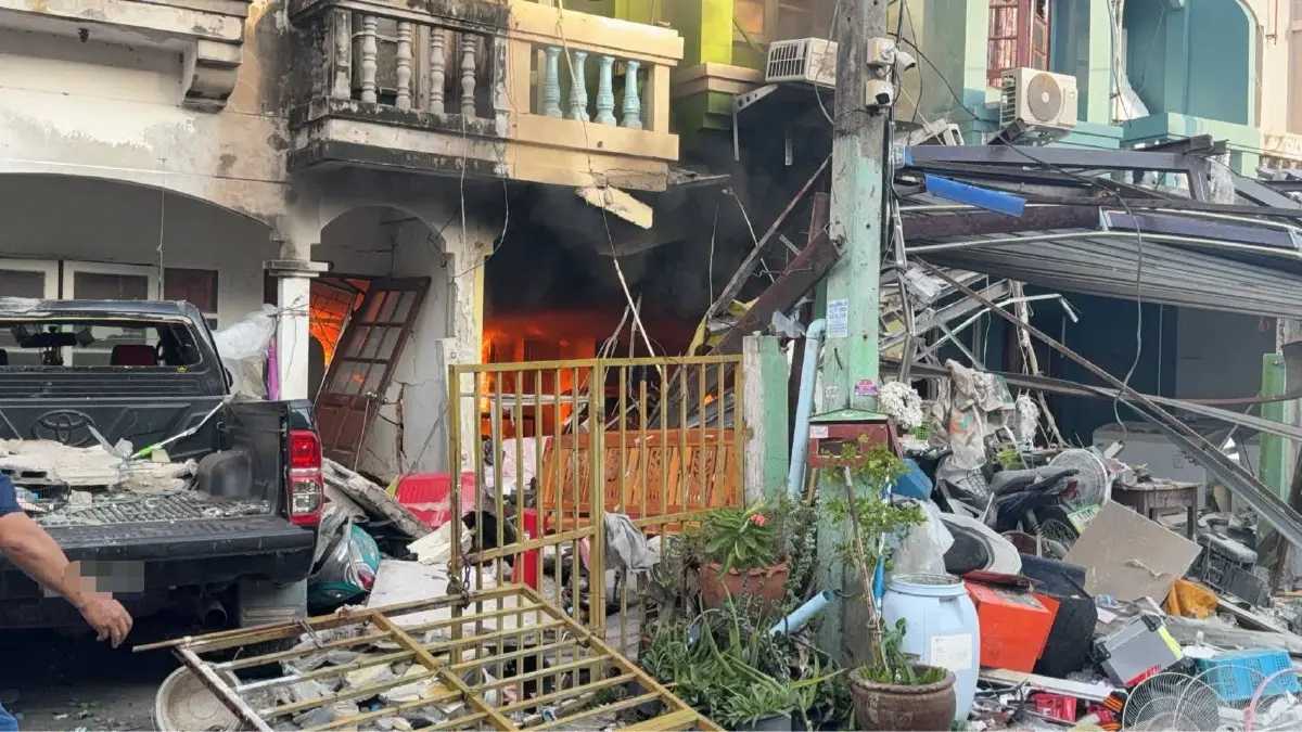 แก๊สระเบิดปทุมธานี บึ้มสนั่นหมู่บ้าน มีผู้เสียชีวิต บาดเจ็บอื้อ