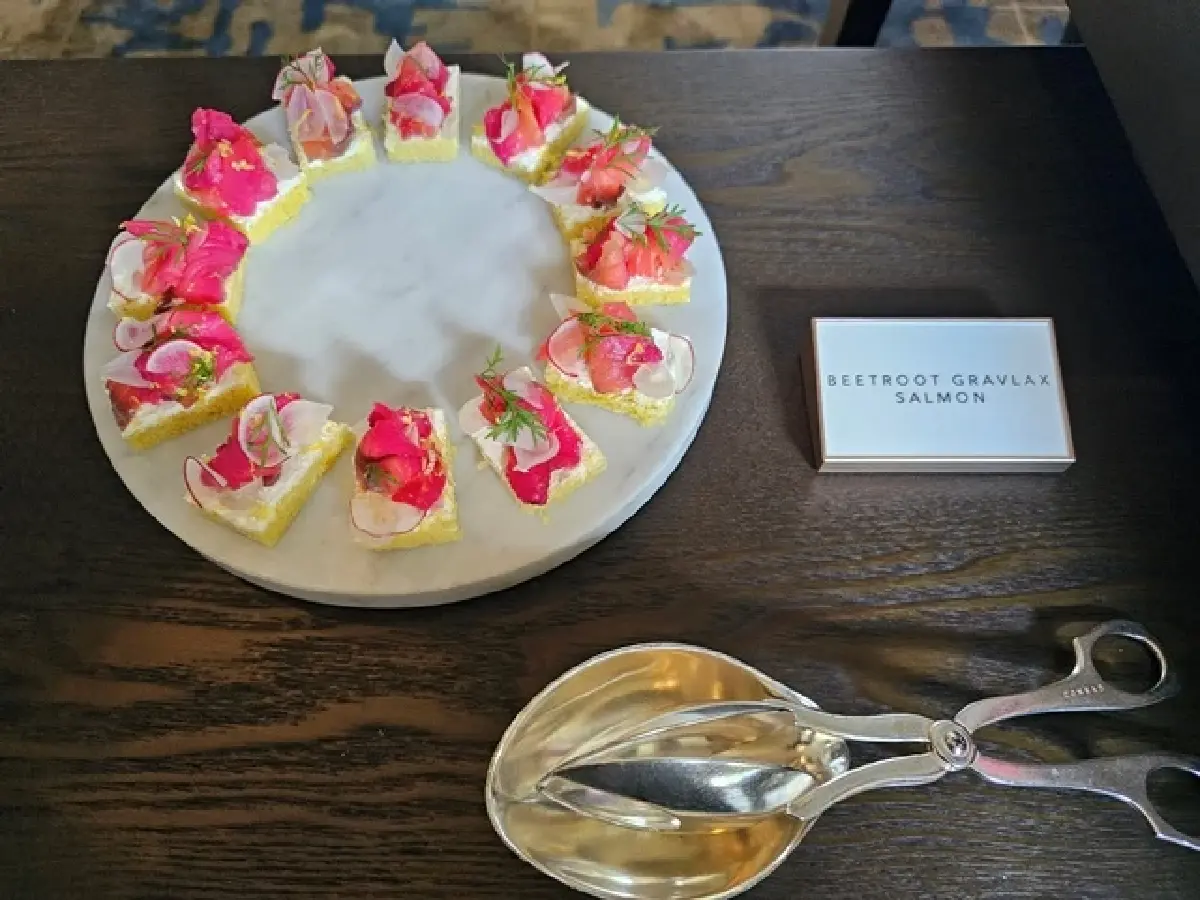 จิบน้ำชายามบ่าย  ‘มนต์เสน่ห์แห่งลอนดอน’ ที่ โรงแรมคอนราด กรุงเทพ