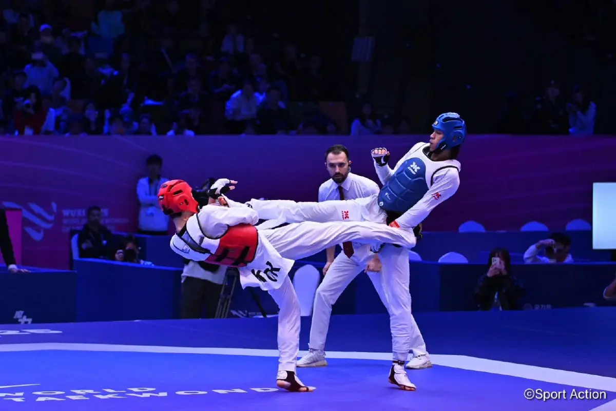 'เจ้าหยู บัลลังก์' สร้างตำนาน คว้าแชมป์โลกเทควันโด คนที่ 6 ของไทย