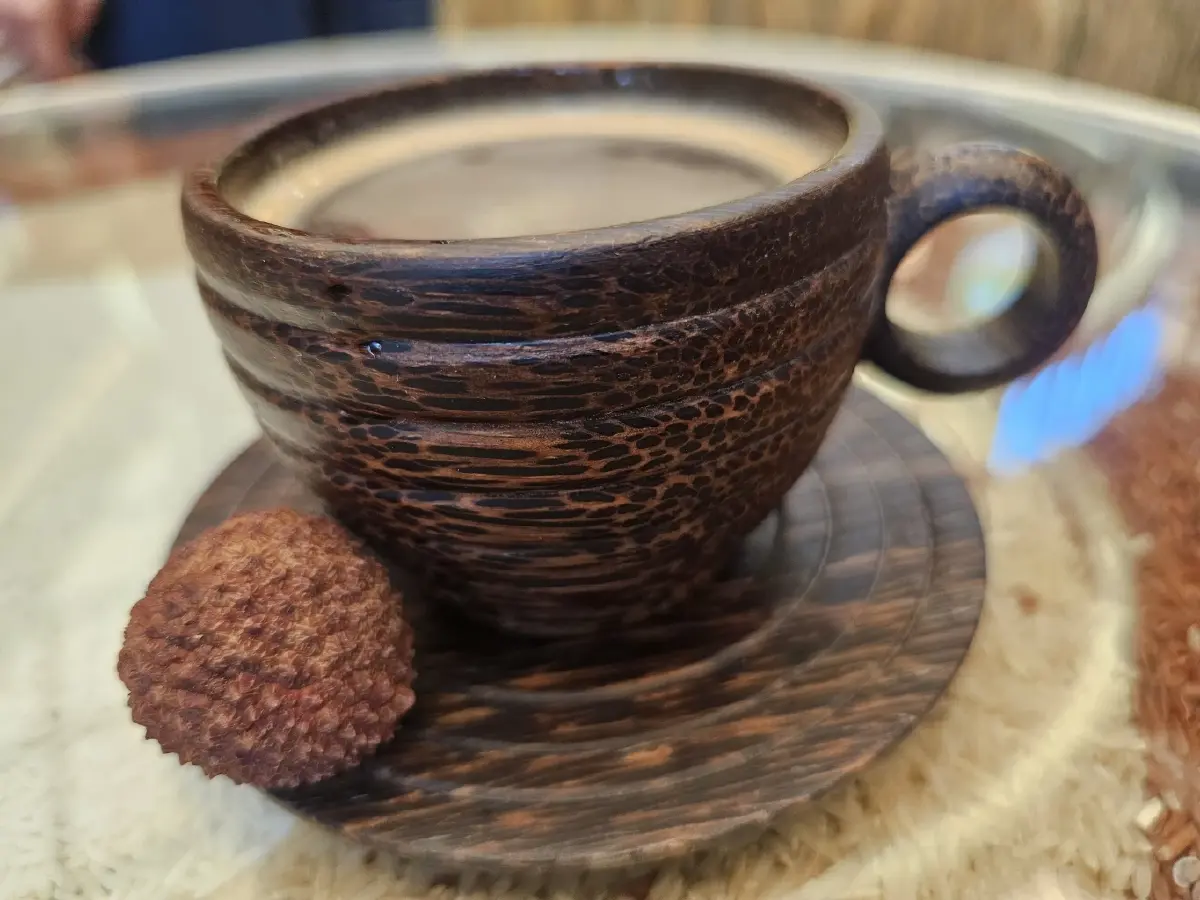 ‘ขนมไทยร่วมสมัย’ ที่ ร้านข้าวนม (KAO NOM) โดย เชฟเดช คิ้วคชา