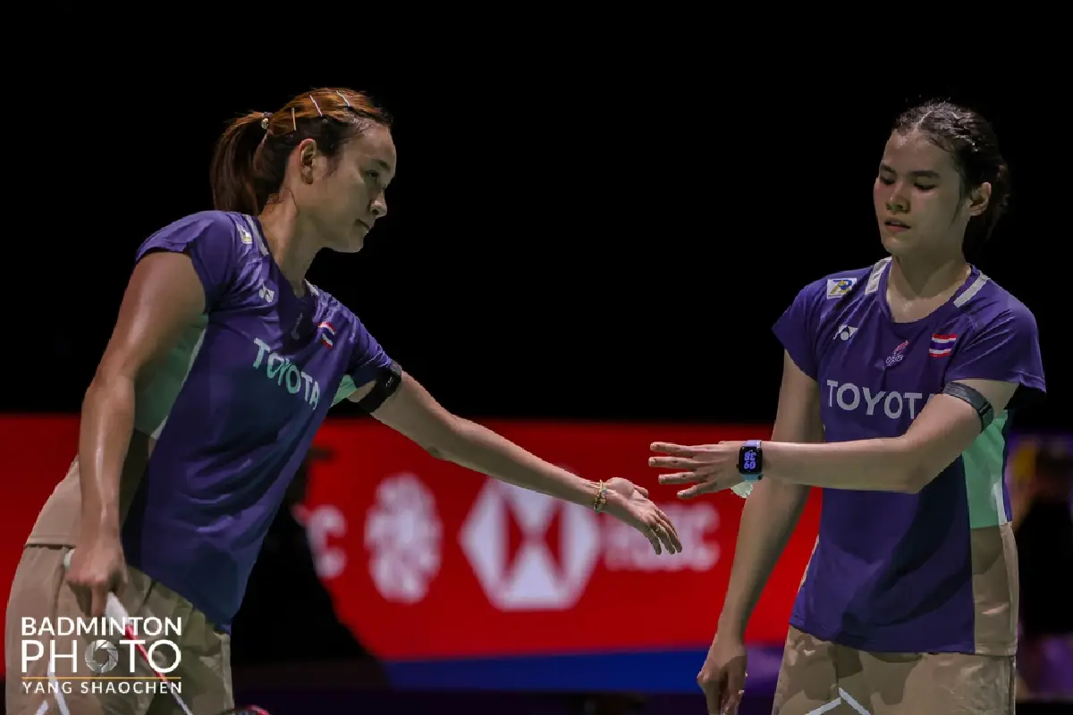 เชียร์ มูนา-สาบรินา ถ่ายทอดสดแบดมินตัน ไทย พบ ไต้หวัน Hylo Open 2025