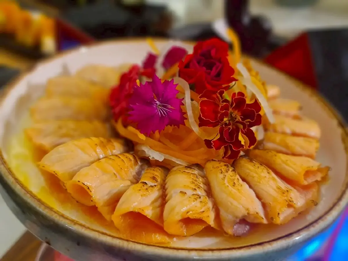 'บุฟเฟ่ต์แซลมอน' + 'บุฟเฟ่ต์เนื้อวากิว' ราคาดี อิ่มคุ้ม ที่ Ventisi