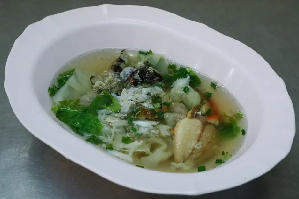 ‘10 ร้านก๋วยเตี๋ยว’ แสนอร่อย สุดประทับใจ ‘หมูหวานชวนชิม’