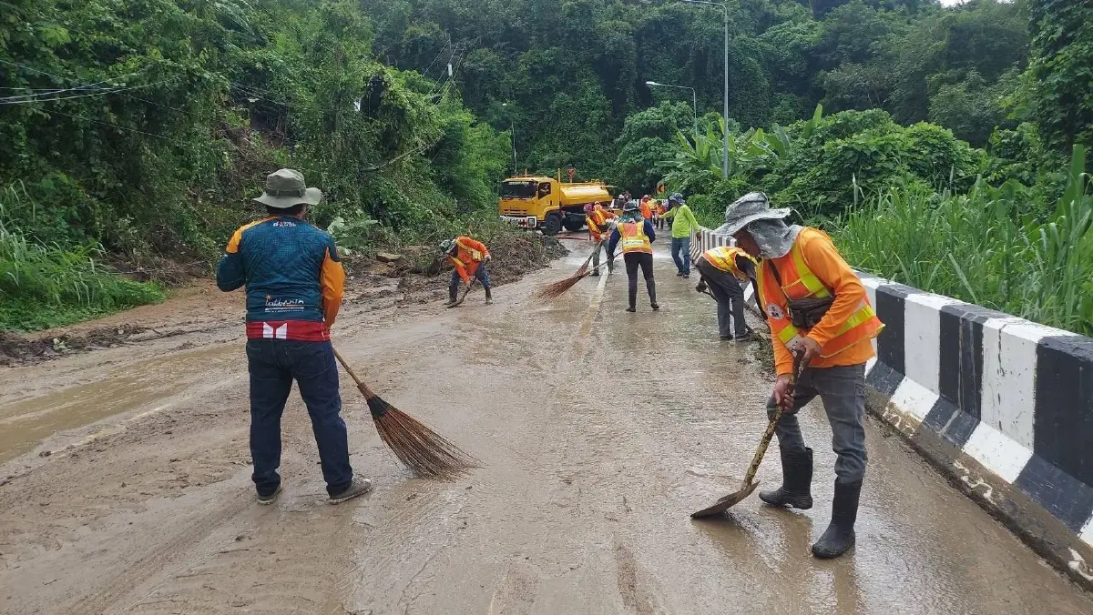เช็กน้ำท่วมอุบลฯ - น้ำป่าระยอง เร่งกู้เส้นทางวิกฤต 52 สายทั่วไทย