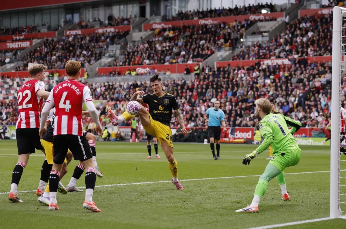 ผลบอลแดงเดือด ถ่ายทอดสด 'ลิเวอร์พูล พบ แมนยู' ดูบอลสดพรีเมียร์ลีก