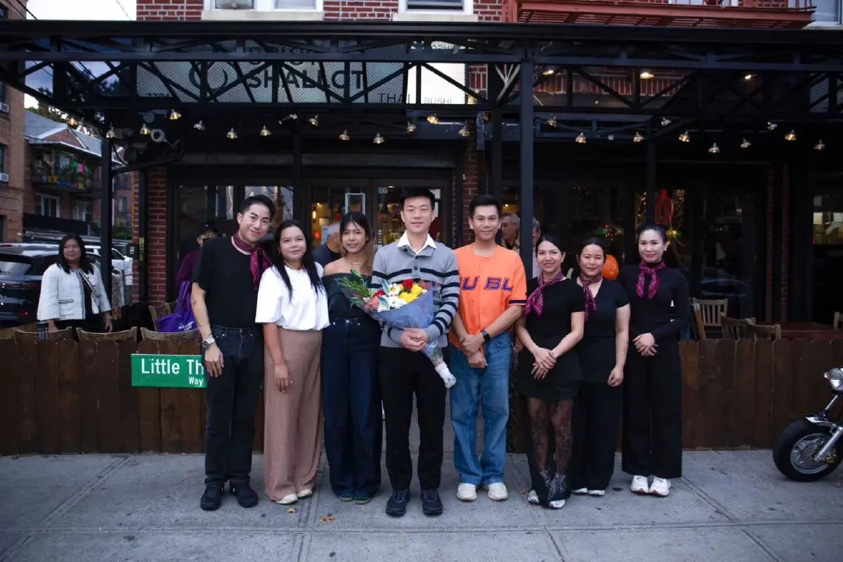 'เท้ง' ไปนิวยอร์กขอบคุณทุกเสียงหนุน เผยเหตุต้องร่าง รธน.ใหม่