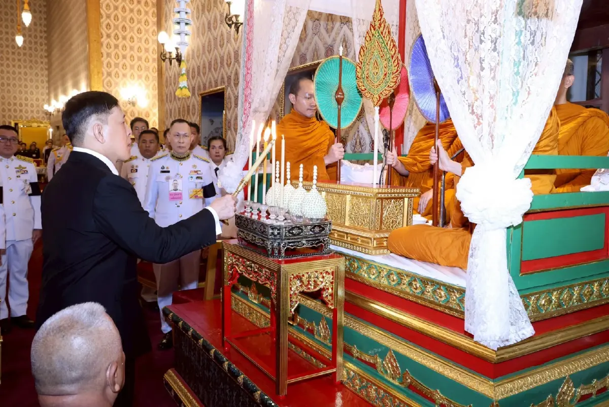ในหลวง-พระราชินี เสด็จฯ ในการพระพิธีธรรมสวดพระอภิธรรมพระบรมศพ สมเด็จพระพันปีหลวง