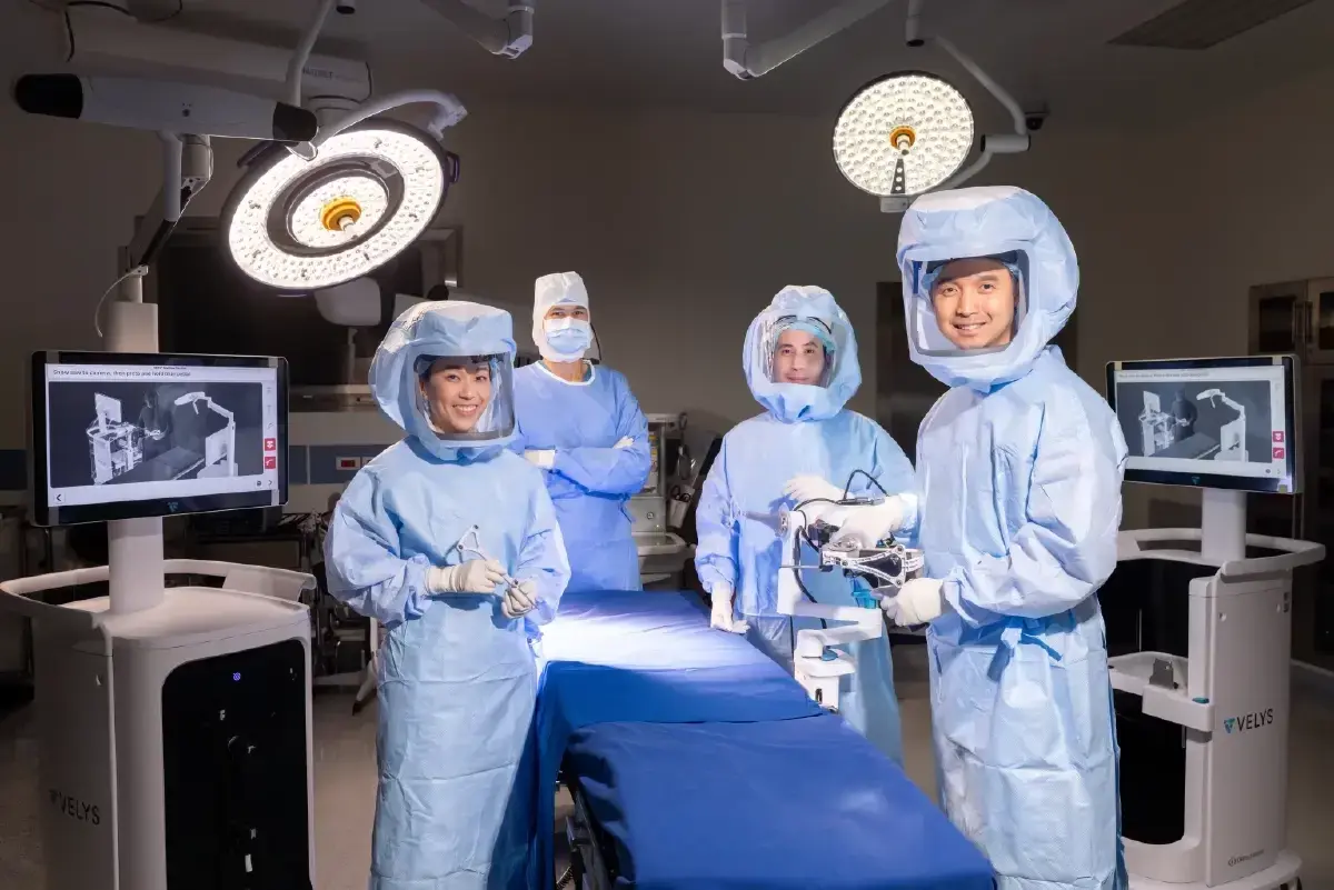 รพ.กรุงเทพ ล้ำ \'ผ่าตัดข้อเข่า\'ด้วยหุ่นยนต์ 180 เข่า ไร้ติดเชื้อ เดินได้เร็ว