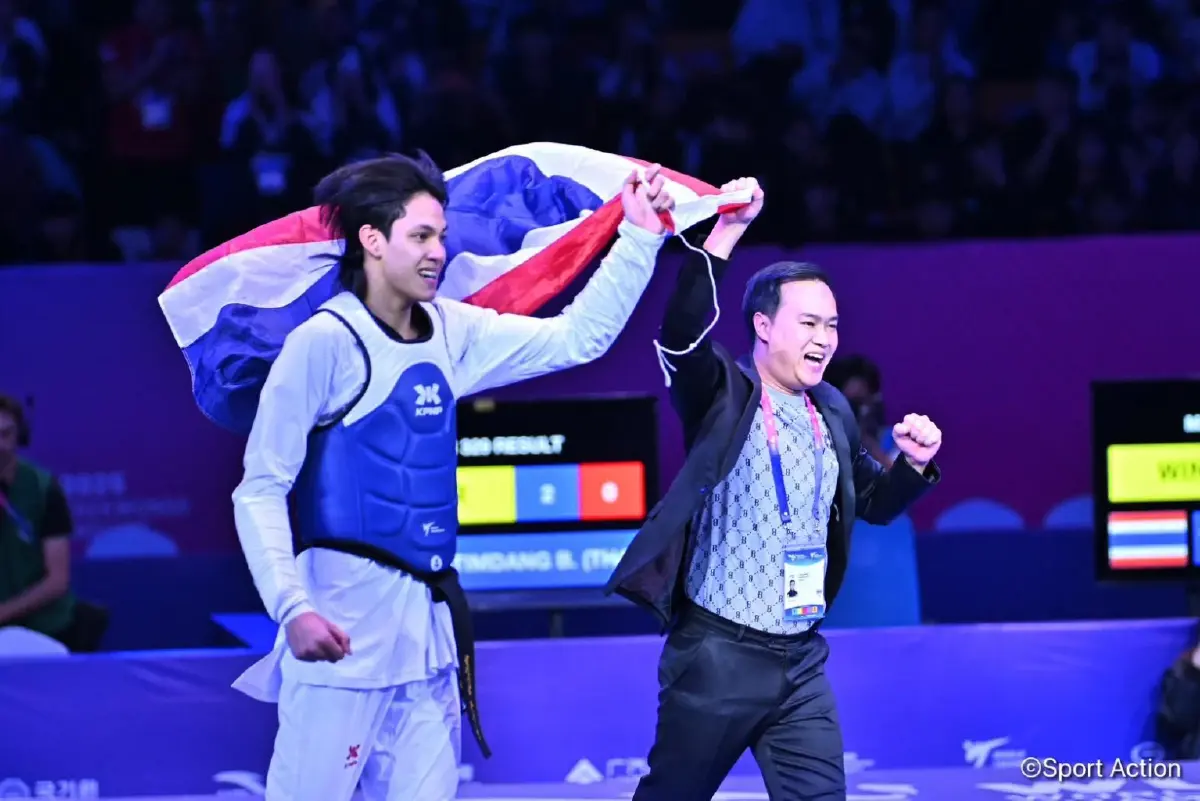 'เจ้าหยู บัลลังก์' สร้างตำนาน คว้าแชมป์โลกเทควันโด คนที่ 6 ของไทย