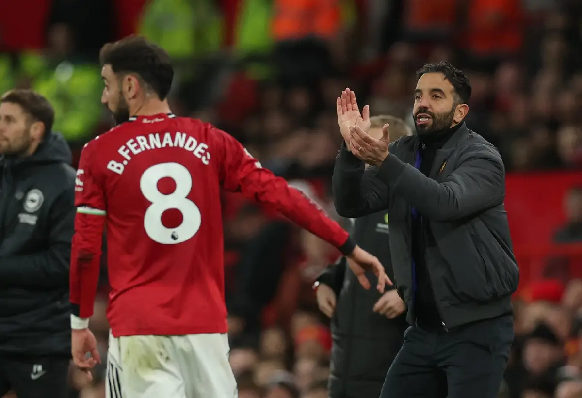 แมนยู ฟอร์มแรง ชนะ 3 นัดรวด 'ลิเวอร์พูล' โคม่า แพ้ 4 เกมติดในพรีเมียร์ลีก