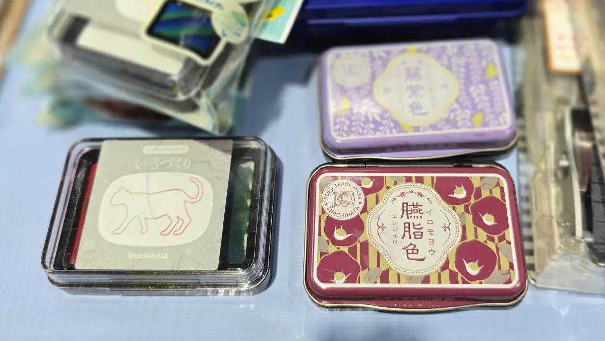 ‘ตราปั๊ม’ Ink Stamp ของสะสมฮอตฮิต เก็บความทรงจำ กับ ‘ชาช่า รามณรงค์’