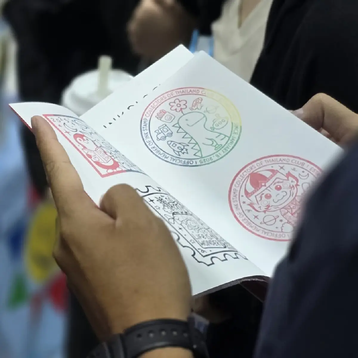 ‘ตราปั๊ม’ Ink Stamp ของสะสมฮอตฮิต เก็บความทรงจำ กับ ‘ชาช่า รามณรงค์’