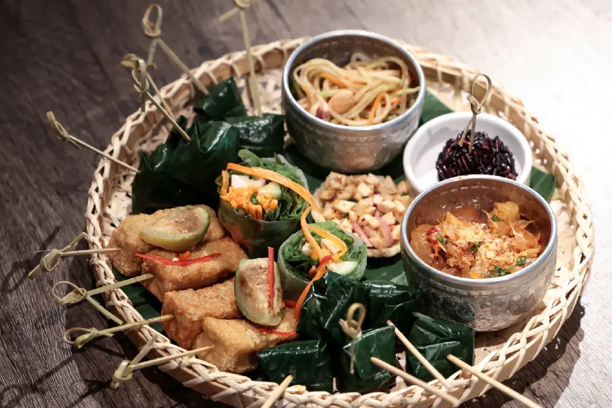 จากมื้ออาหารสู่การรักษ์โลก: ความมั่นคงทางอาหารจากสองมือและหนึ่งจานของทุกคน