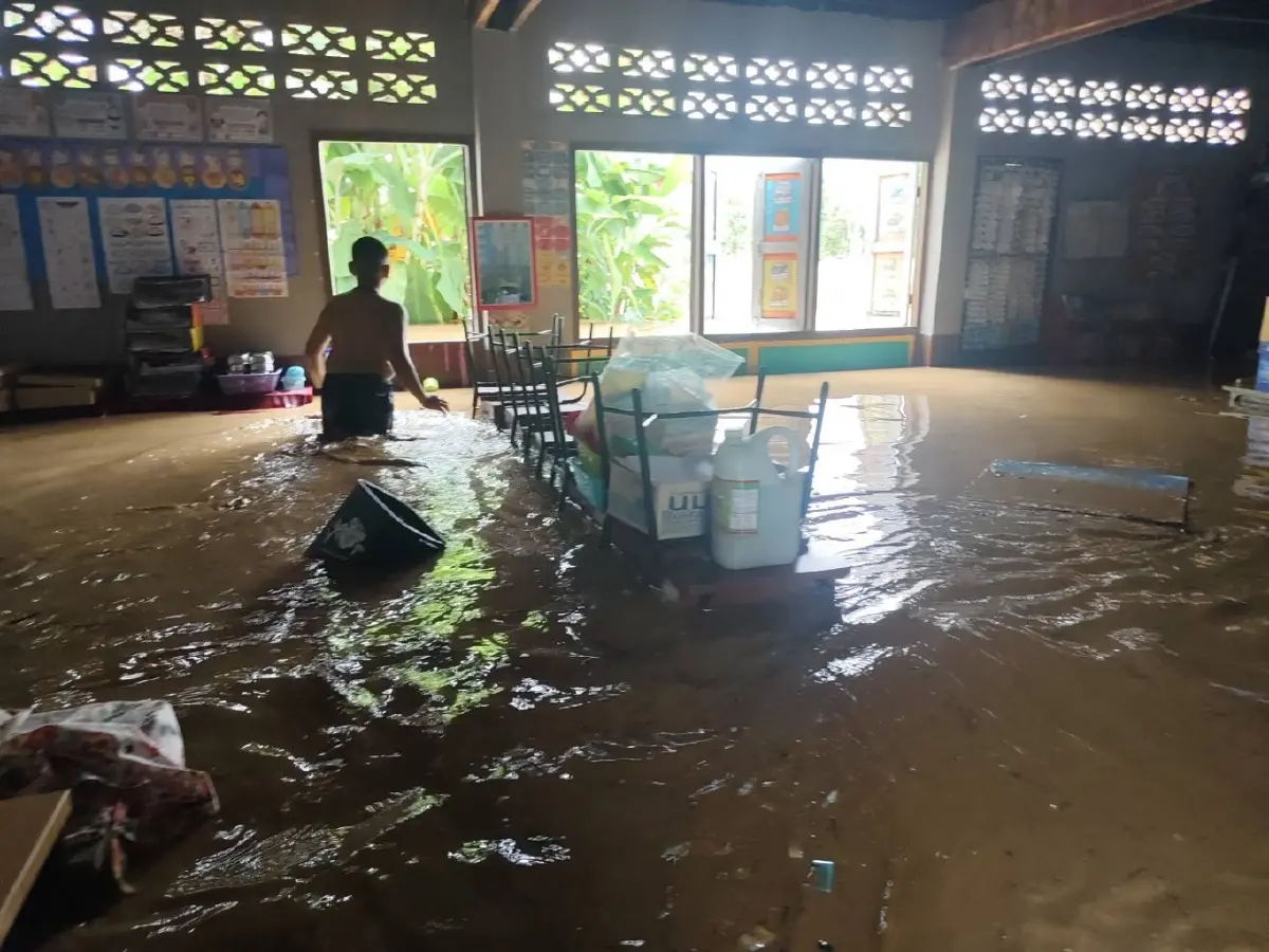 'มาดามหยก'ห่วง น้ำท่วมแม่สะเรียงหนักสุดรอบ 30 ปี เร่งเข้าช่วยเหลือด่วน