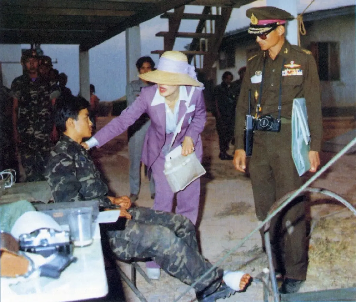 ขวัญและกำลังใจทหารแนวหน้า น้อมรำลึกพระมหากรุณาธิคุณ "สมเด็จพระพันปีหลวง"