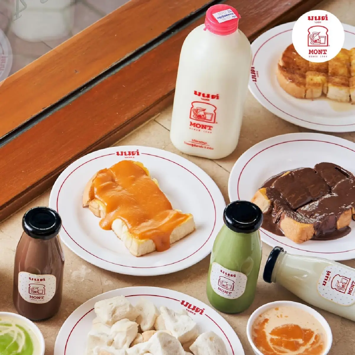 อากงโล้สำเภา มาเปิด ‘มนต์นมสด’ ร้านนมติดแอร์เจ้าแรกในไทย สู่ธุรกิจในมือทายาทรุ่นที่ 3