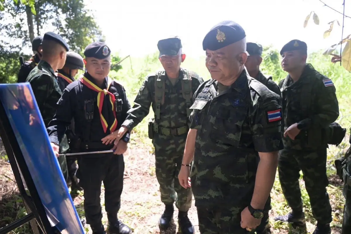 มทภ.2 บำรุงขวัญกำลังพล  ป้องอธิปไตยชายแดนไทย-กัมพูชา ย้ำ รอบคอบ ลดสูญเสีย