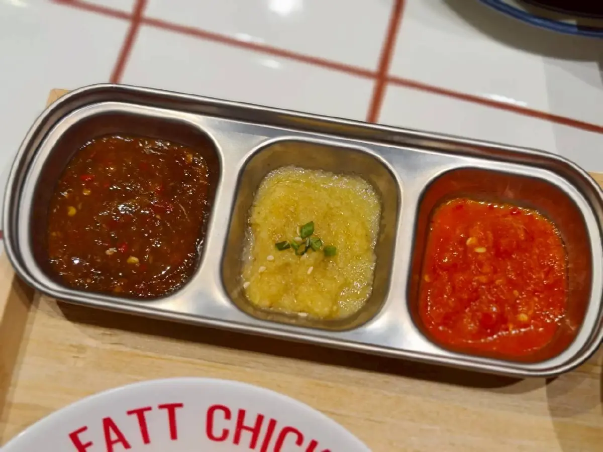 คุยกับเชฟอิน็อค ข้าวมันไก่สิงคโปร์, ฮ่องกง, ข้าวมันไก่ไทย ต่างกันอย่างไร