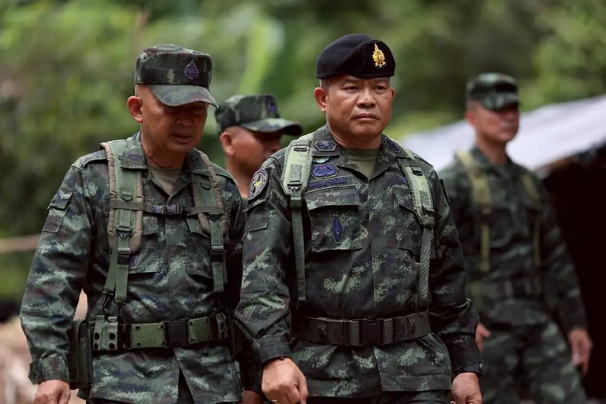 มทภ.2 ลงพื้นที่ ปราสาทตาเมือนธม -ช่องอานม้า เข้มเตรียมพร้อมรบสูงสุด