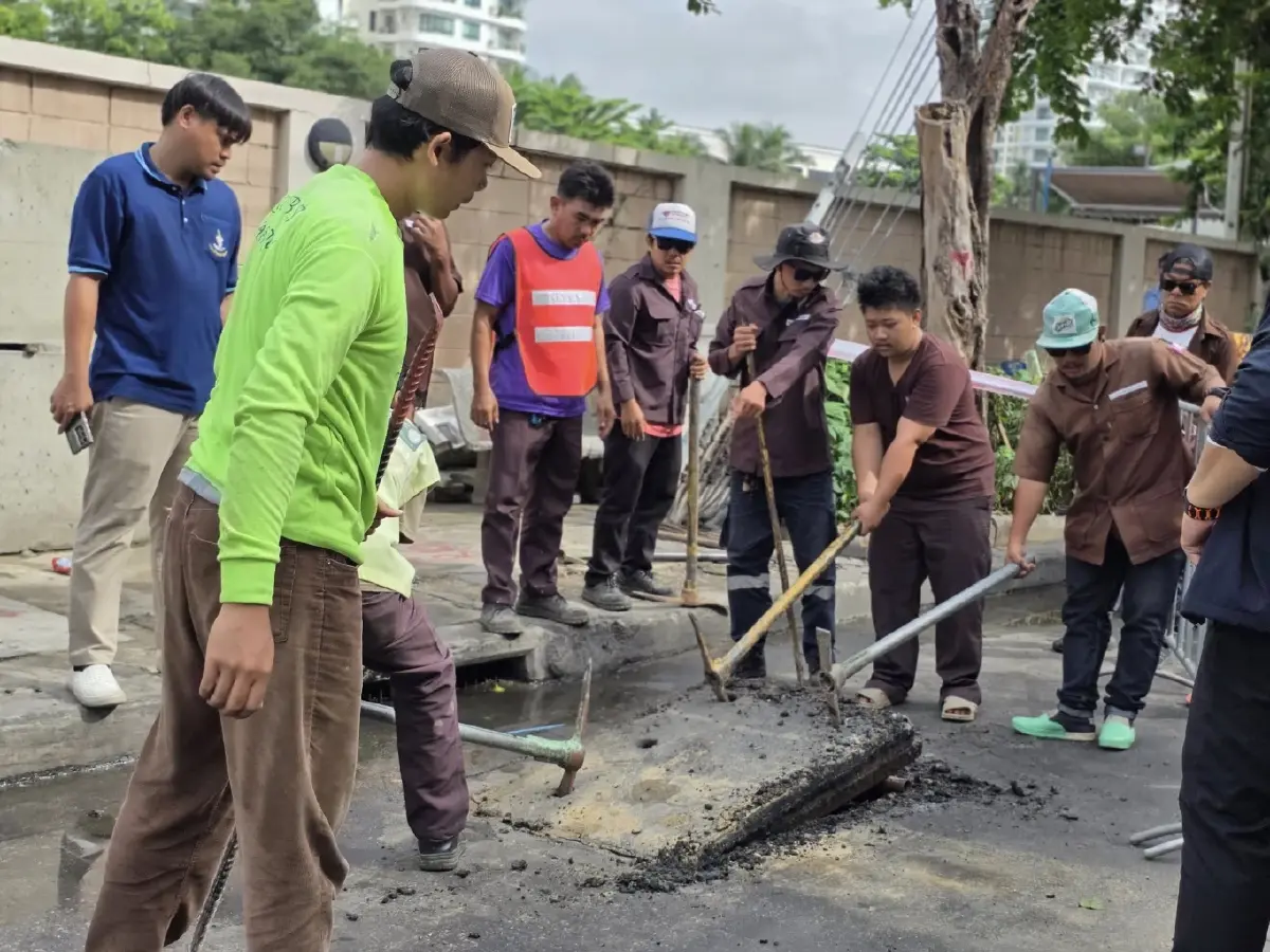ถนนทรุดตัวใหม่ เขตบางคอแหลม ปิดถนน 2 ช่องจราจร เช็กเส้นทางเลี่ยง