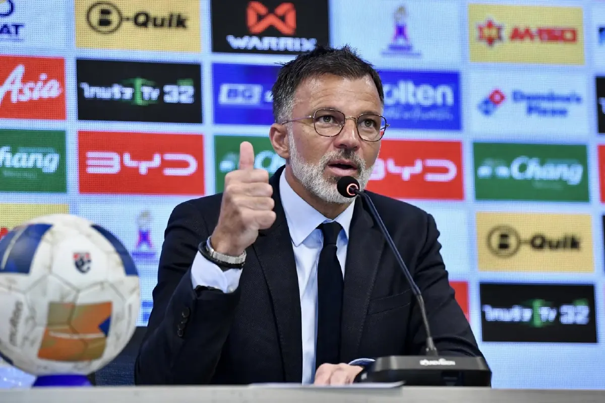 "แอนโธนี ฮัดสัน" เปิดใจนั่งกุนซือทีมชาติไทย ตั้งเป้าพาช้างศึกลิ่วเอเชียนคัพ