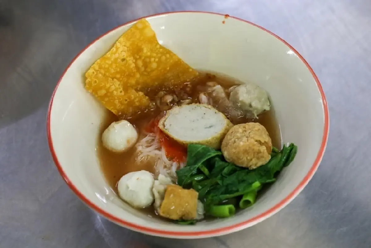 ‘10 ร้านก๋วยเตี๋ยว’ แสนอร่อย สุดประทับใจ ‘หมูหวานชวนชิม’