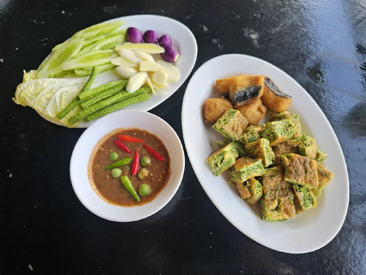 ‘ร้านเจ๊ปู แสมสาร’ อาหารทะเลสดและแซ่บ อร่อย ไม่ผิดหวัง