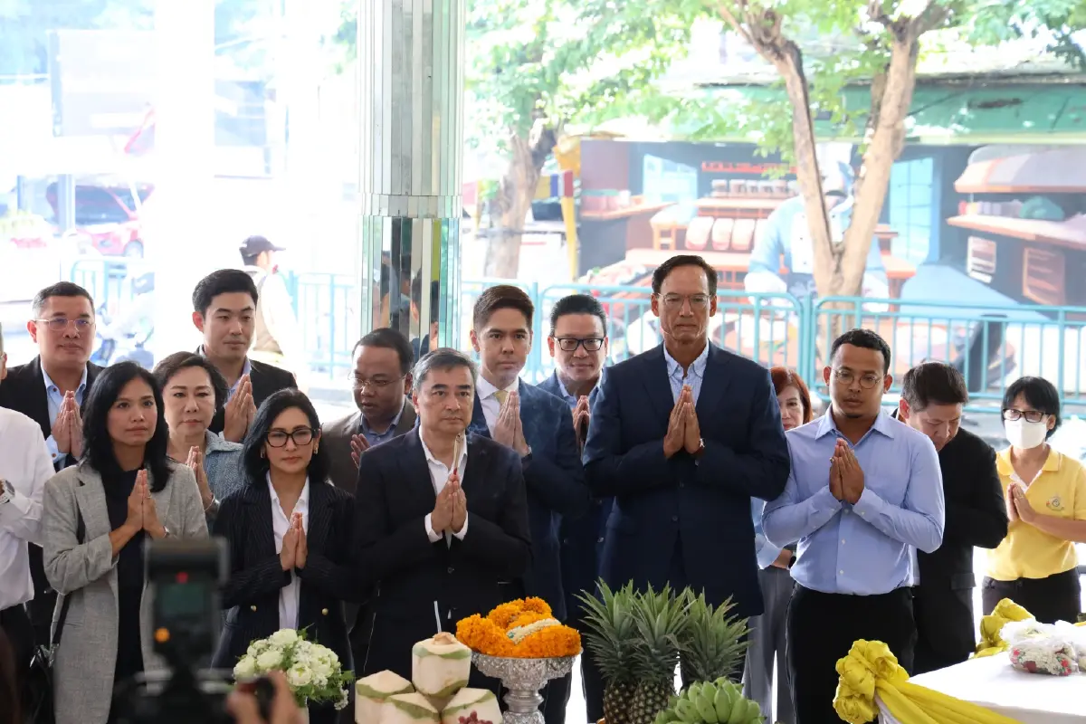 'อภิสิทธิ์' นำทีมถกกก.บห.ปชป. เชิญ'สุวิทย์-บรรยง-จรีพร' ถกสมาชิก28ต.ค.