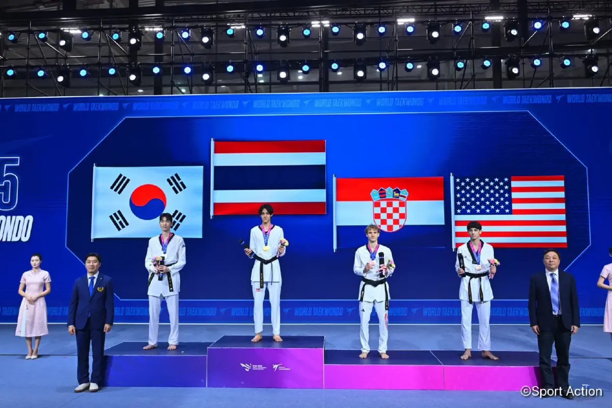 'เจ้าหยู บัลลังก์' สร้างตำนาน คว้าแชมป์โลกเทควันโด คนที่ 6 ของไทย