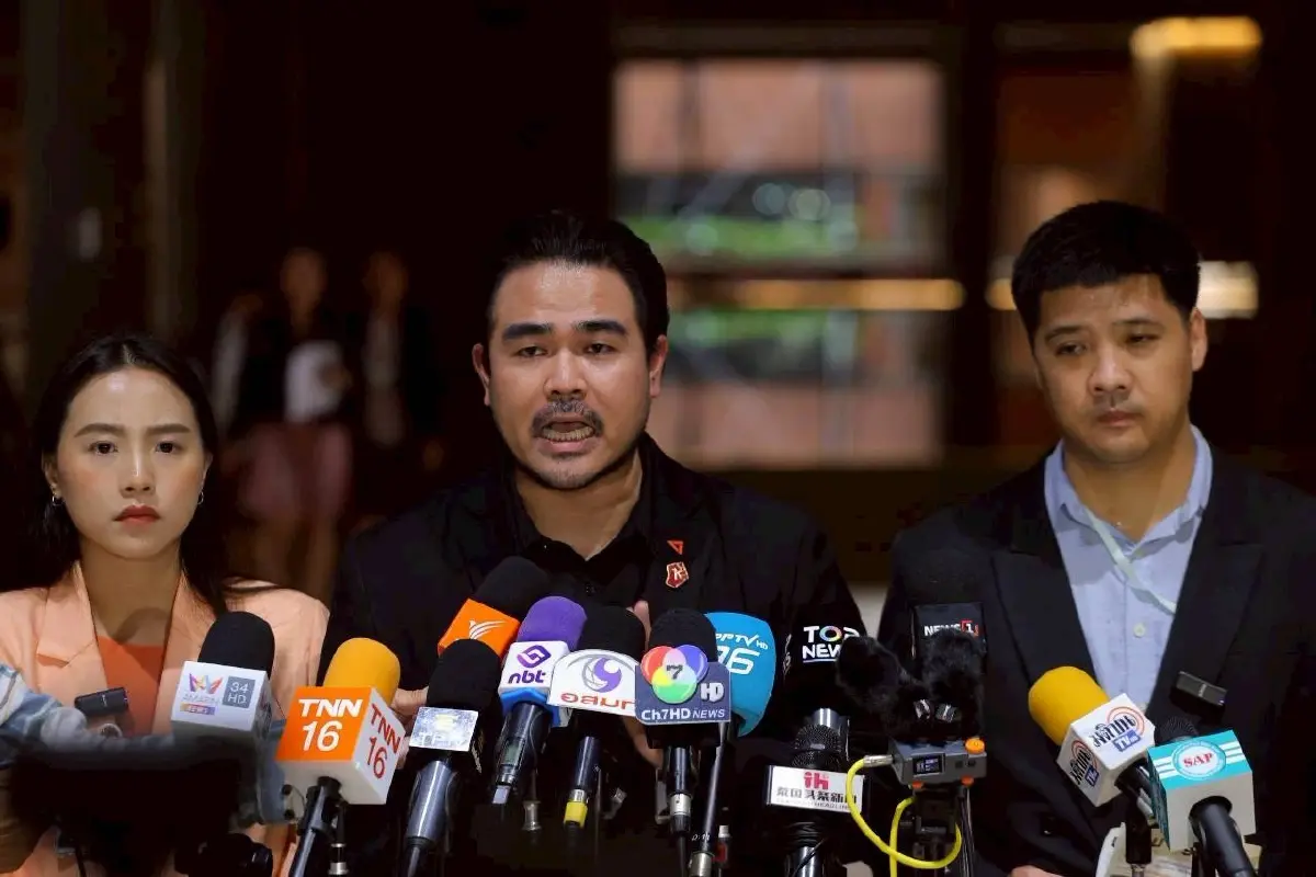 ปชน.-คณะก้าวหน้า ซัดไอโอสกปรก ยิงบ็อตล้มประชาพิจารณ์บำนาญ CARE