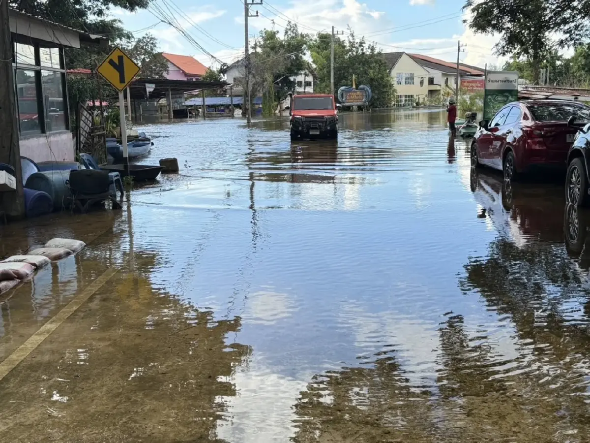 น้ำท่วม 16 จว. ยังอ่วม เฝ้าระวังท้าย 'เขื่อนเจ้าพระยา' เสี่ยงน้ำหลาก