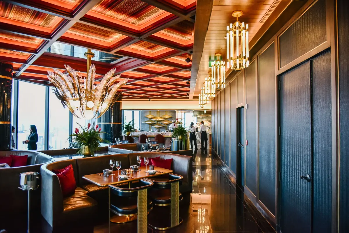 ‘เซมิบุฟเฟ่ต์’  (Semi Buffet) ที่ ‘ห้องอาหาร บูล แอนด์ แบร์’