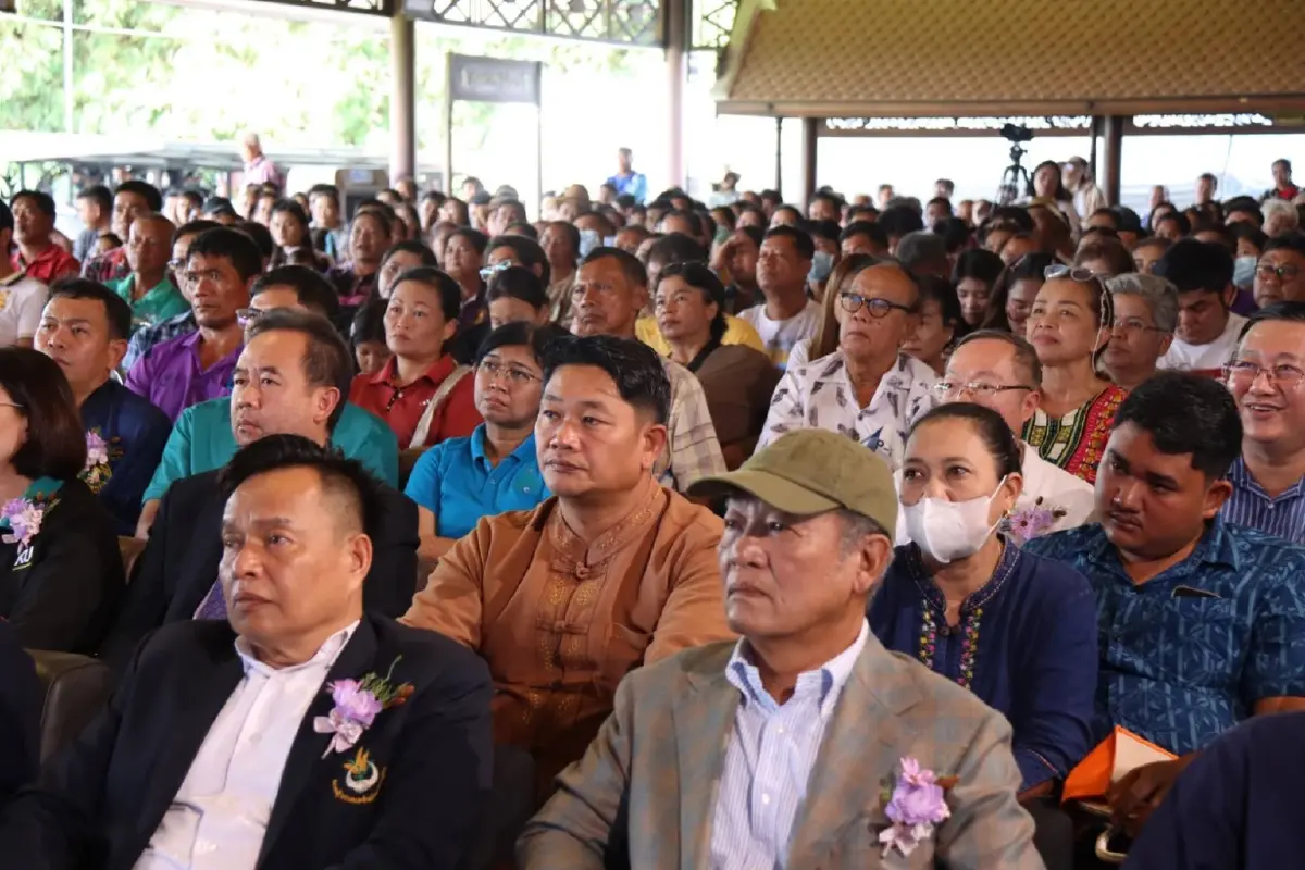 อธิบดีกรมการข้าว เปิดงาน '1 ทศวรรษใต้ร่มพระบารมี รำลึก 9 ปี มหาจักรีภูมิพล'