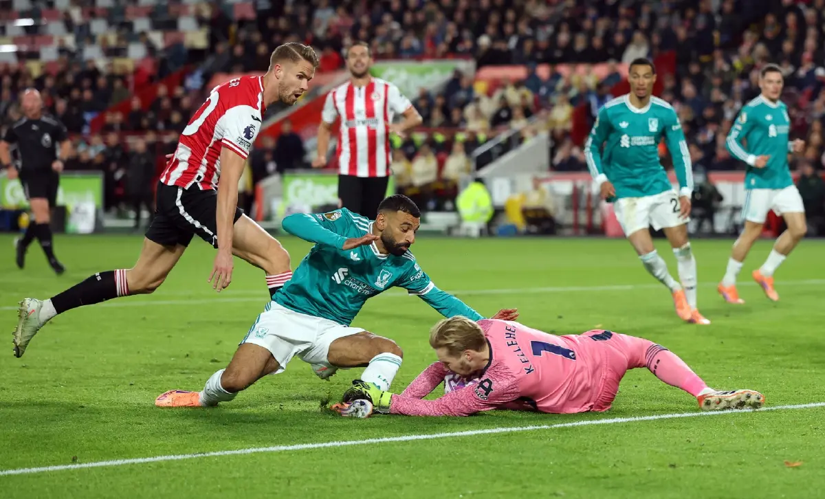 แมนยู ฟอร์มแรง ชนะ 3 นัดรวด 'ลิเวอร์พูล' โคม่า แพ้ 4 เกมติดในพรีเมียร์ลีก