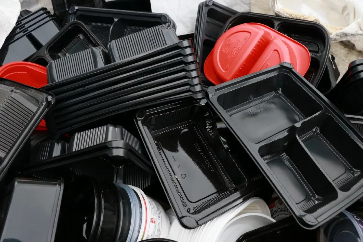 แยกขยะแล้วไปไหน? บทพิสูจน์ 'ไม่เทรวม' ลดขยะฝังกลบ ยกระดับชีวิตชุมชน