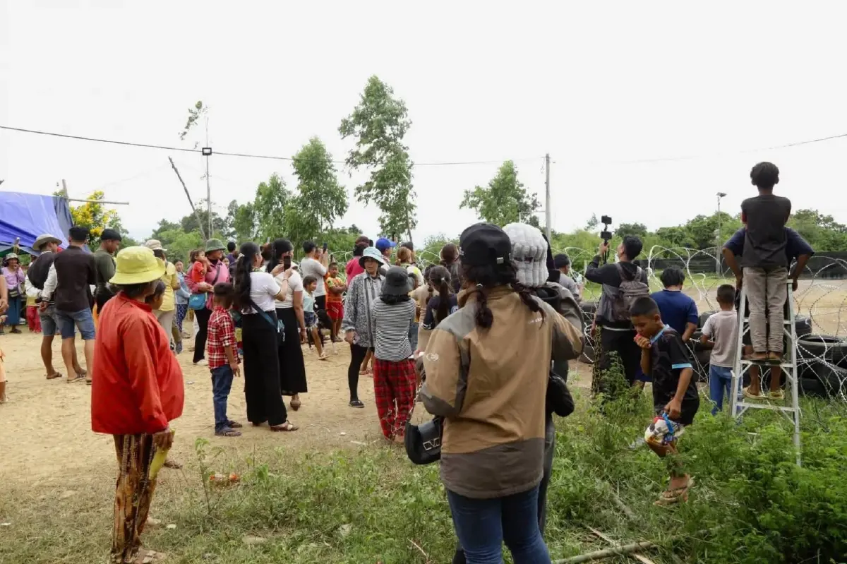 เดือดสระแก้ว กัมพูชาประชิด 100 คน - ตู้คอนเทนเนอร์ มุ่งหน้าหนองจาน